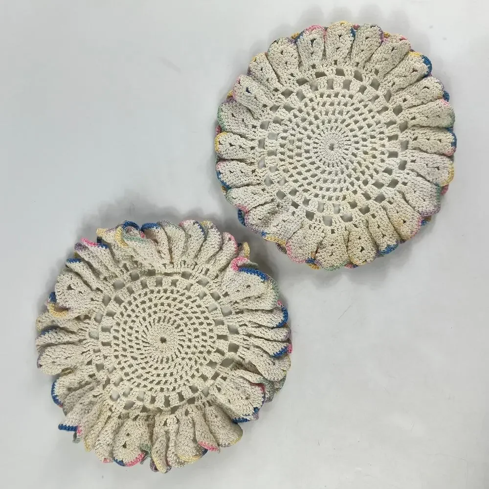 Vtg Crochet Pot Holders Set of 2 Round Ruffle Edge Doily Style 6.5